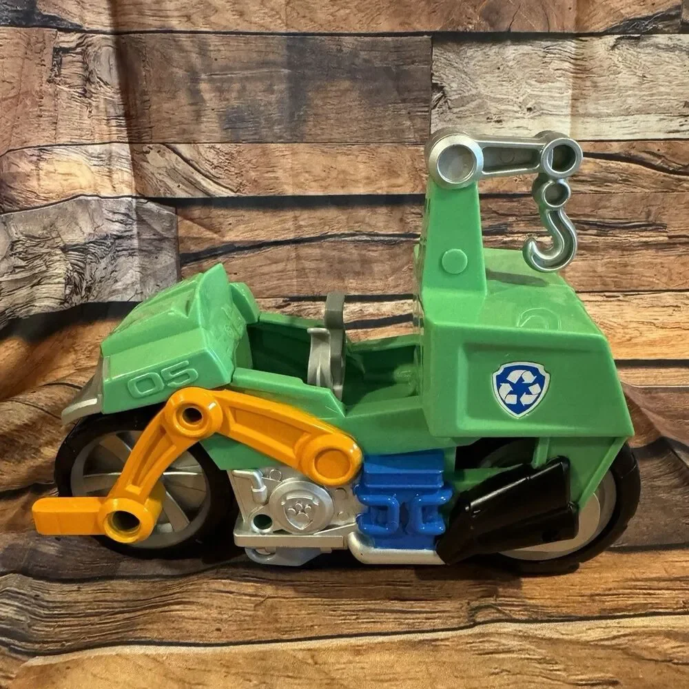PAW Patrol Moto Pups Rocky Deluxe Pull Back Motorcycle Vehicle & Figure Set Toy